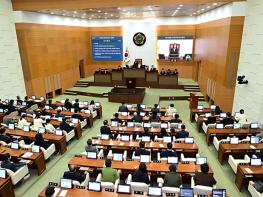 서울시의회, 종이 없는 본회의장 실천으로 ‘디지털의정’ 본격 시작 기사 이미지