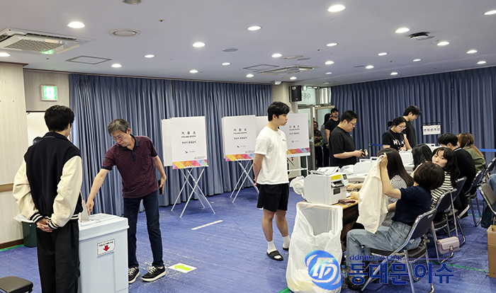 [제21대 대선 사전투표] 15,423천여 명 참여해 투표율 34.74%...동대문구 33.79% 기사 이미지