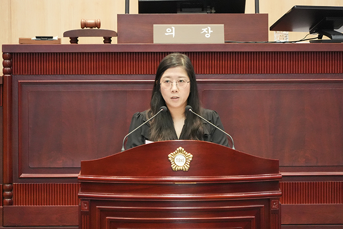 정서윤 구의원 “공약 이행 ‘상위 수준’ 표현, 주민 오인 소지”…재정·청렴도도 정면 비판 기사 이미지