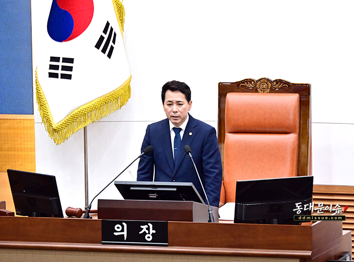서울시의회 새 지도부 출범…임만균 의장·성흠제·이성배 부의장 선출