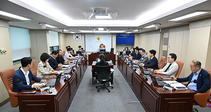 서울시의회 환수위, 홍재희·유만희 부위원장 선임 기사 이미지