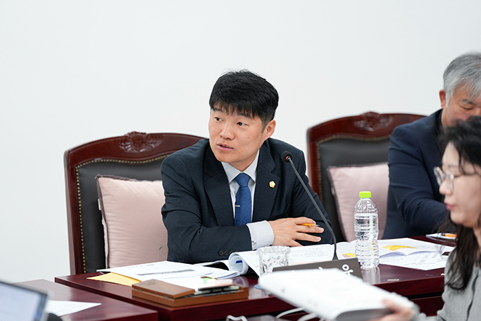 [특집 인터뷰] 장성운 운영위원장, “공부하고 일하는 의회 만들겠습니다”