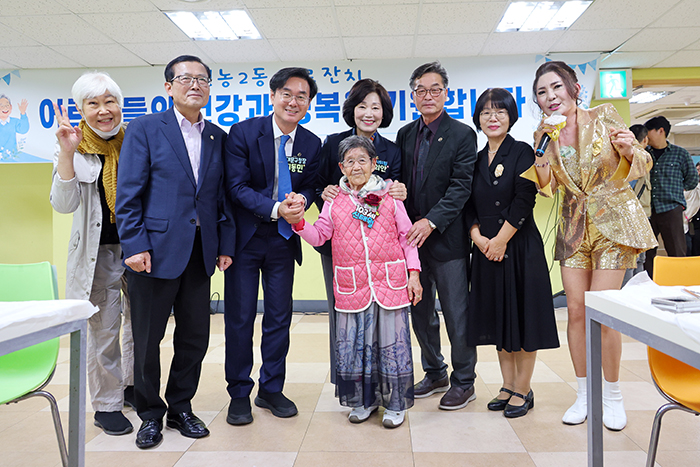 가운데 배봉경로당 신태월 어르신103세